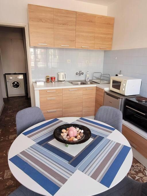 Plovdiv Top Center 2 Bdrm Apartment, 5Min From Central Square & Garden, Free Parking Kültér fotó